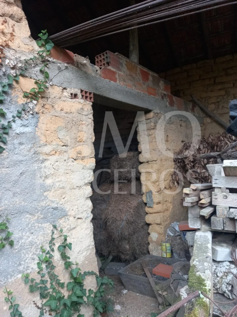 Moradia T2 para Venda em Oiã Foto 16