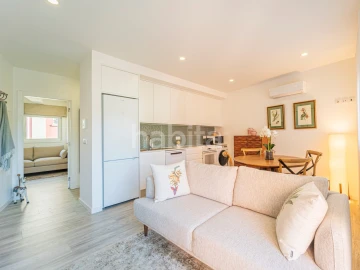 Apartamento T2 para Arrendamento em Arroios