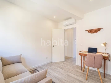 Apartamento T2 para Arrendamento em Arroios