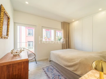 Apartamento T2 para Arrendamento em Arroios