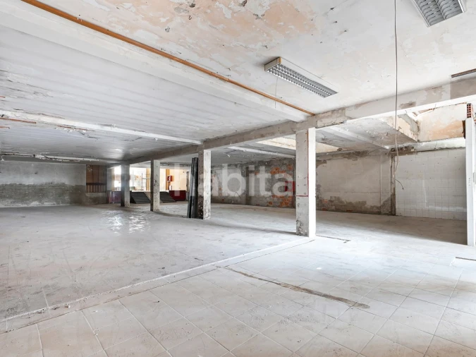 Loja para Arrendamento em Paranhos Foto 8