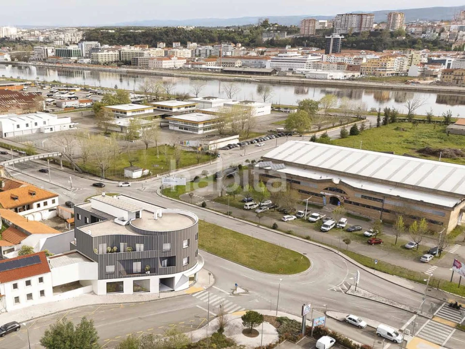 Apartamento T1 para Venda em Santa Clara e Castelo Viegas Foto 16