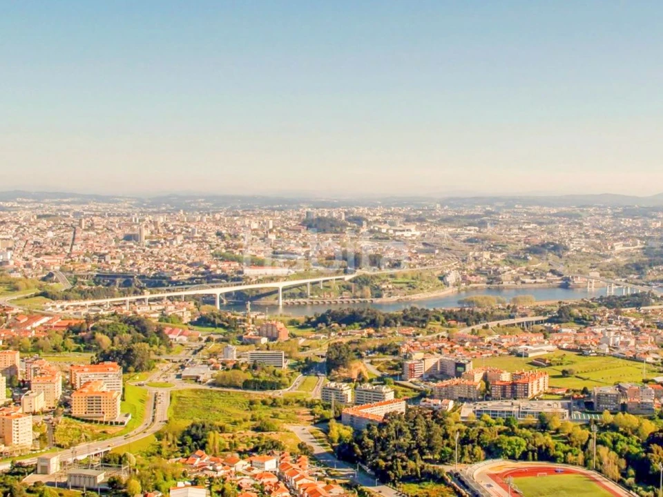 Moradia T5 para Venda em Mafamude e Vilar do Paraíso Foto 27