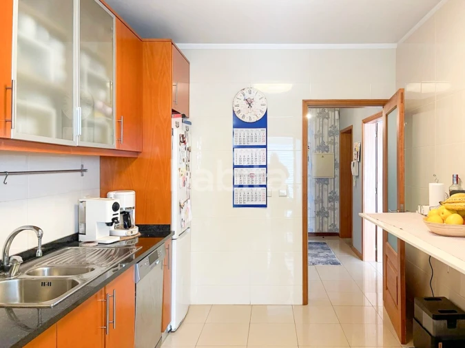 Apartamento T3 para Venda em Guilhabreu Foto 6