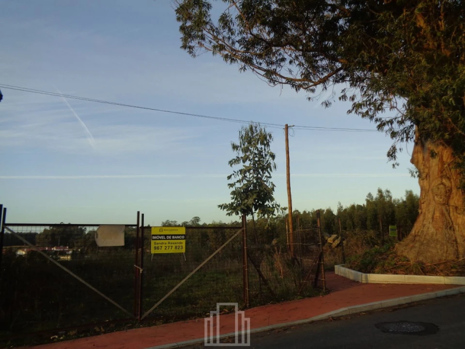 Terreno para Venda em Ovar, São João, Arada e São Vicente de Pereira Jusã Foto 1