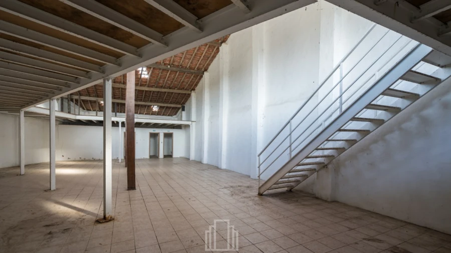 Armazém para Arrendamento em Valega Foto 7