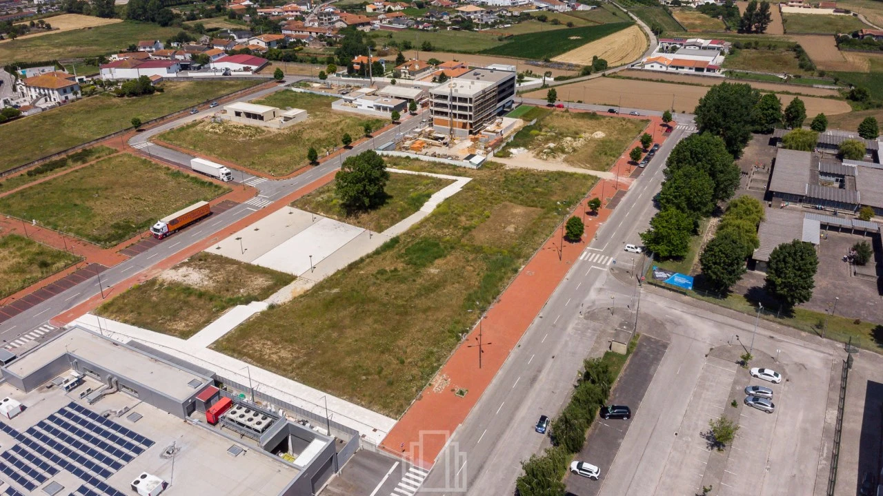 Terreno para Venda em Avanca Foto 3