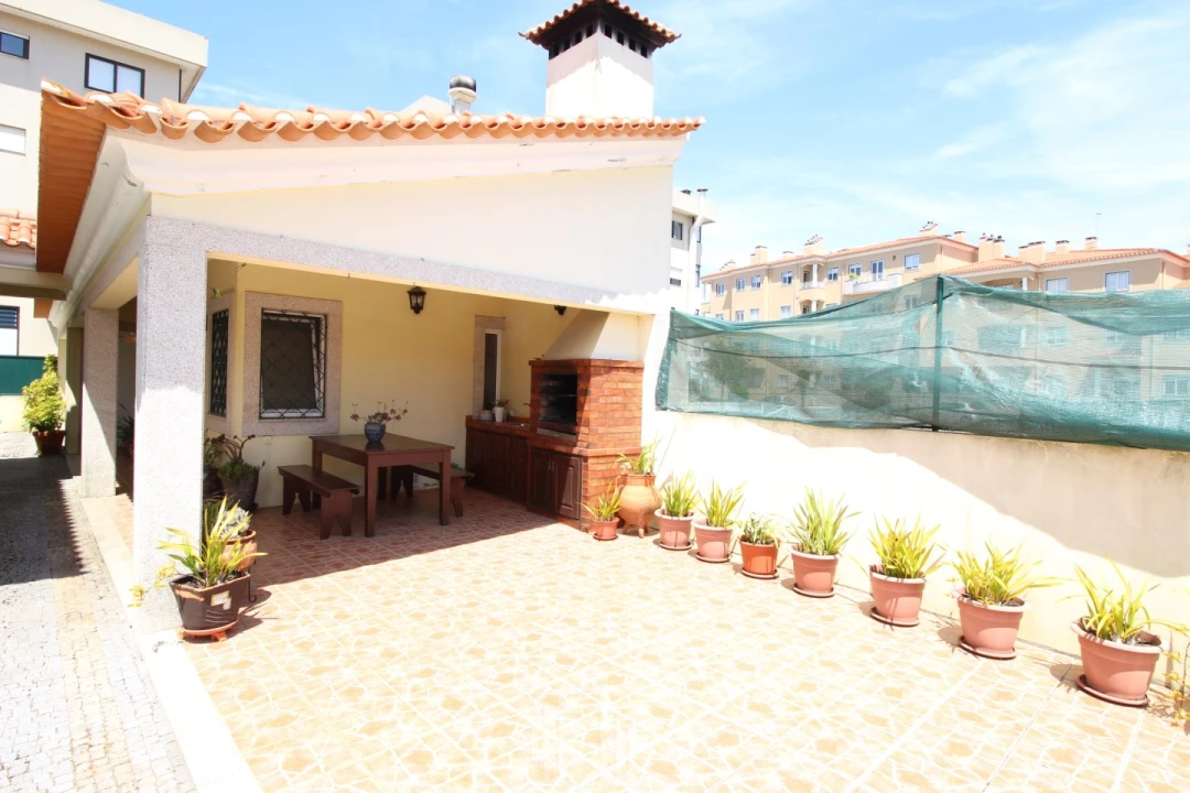 Moradia T4 para Venda em Esmoriz Foto 24