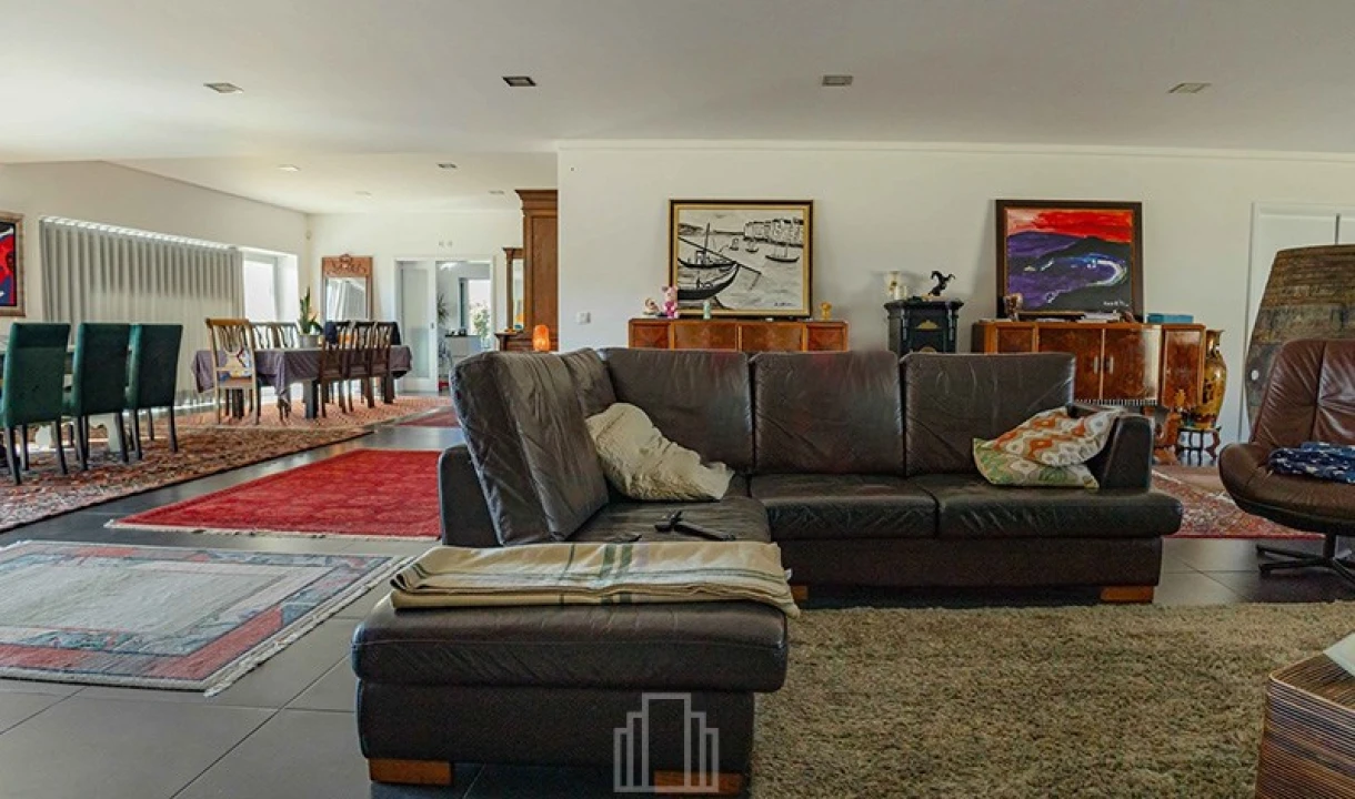 Moradia T4 para Arrendamento em Cortegaça Foto 2