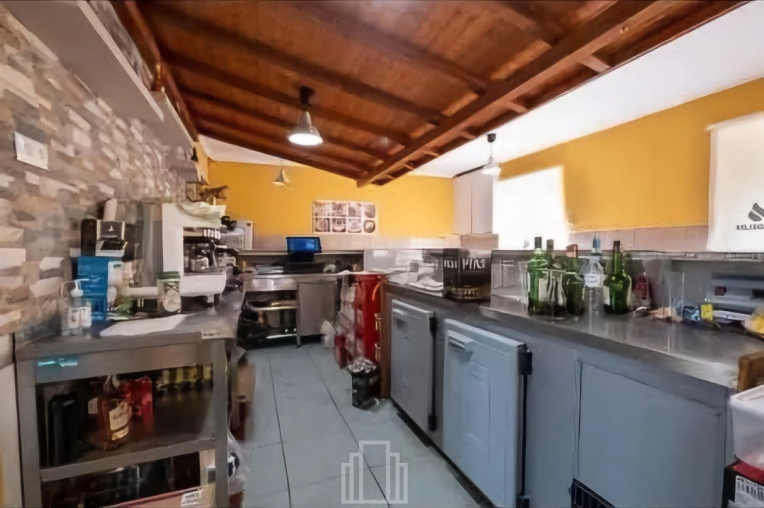 Loja para Venda em Arcozelo Foto 3