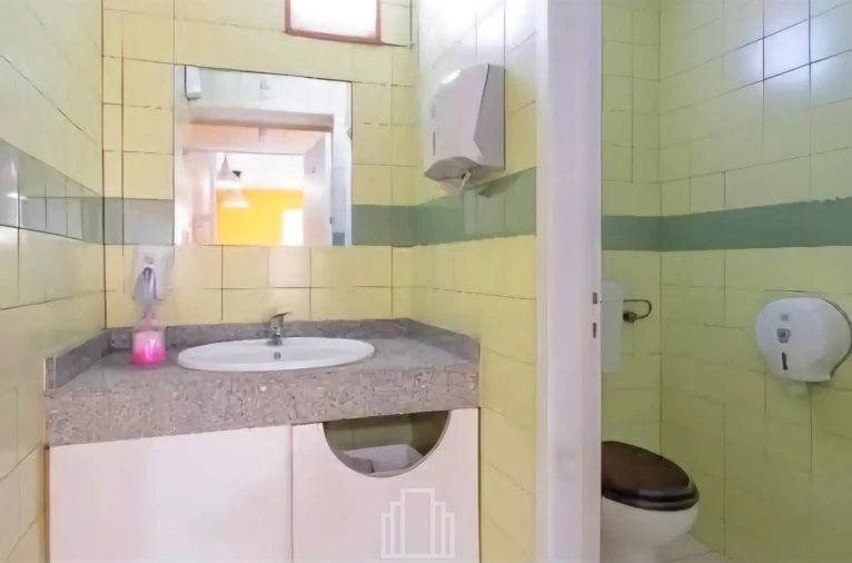 Loja para Venda em Arcozelo Foto 4