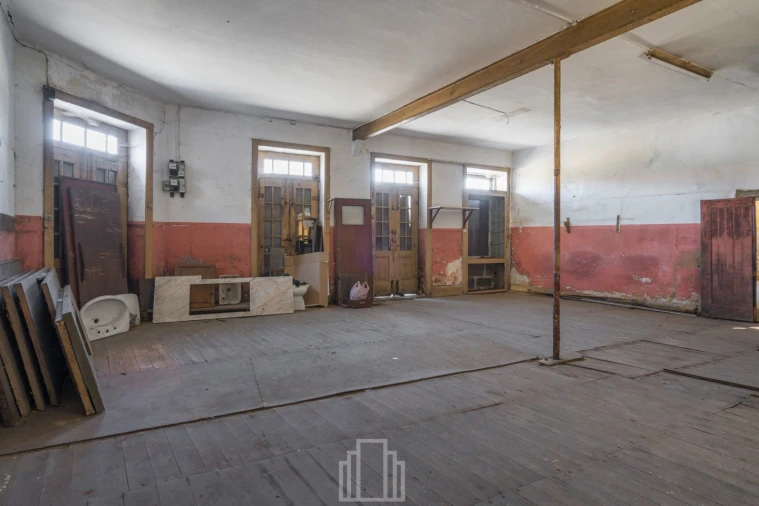 Moradia T7 para Venda em Silvalde Foto 12