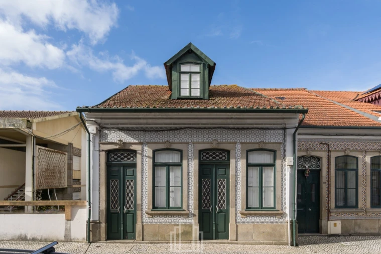 Moradia T4 para Venda em Ovar, São João, Arada e São Vicente de Pereira Jusã Foto 1