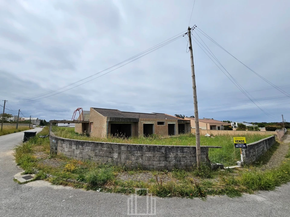 Terreno para Venda em Esmoriz Foto 3