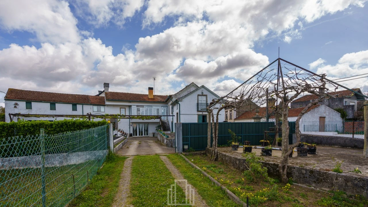 Moradia T4 para Venda em Ovar, São João, Arada e São Vicente de Pereira Jusã Foto 4