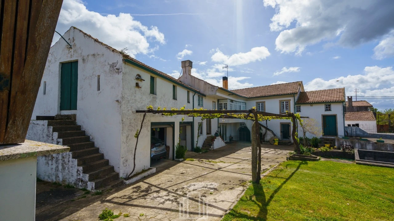 Moradia T4 para Venda em Ovar, São João, Arada e São Vicente de Pereira Jusã Foto 3