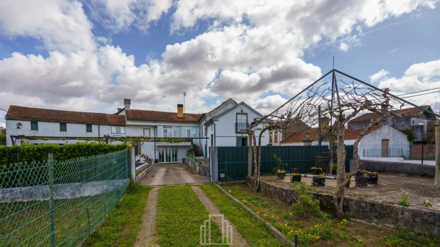 Moradia T4 para Venda em Ovar, São João, Arada e São Vicente de Pereira Jusã Foto 4