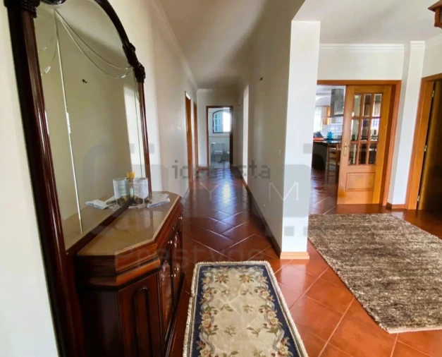 Moradia T3 para Venda em São João Baptista e Santa Maria dos Olivais Foto 2