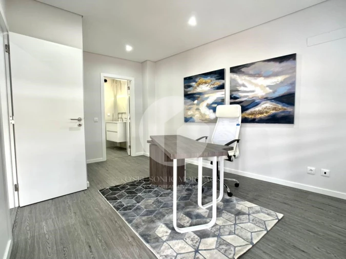 Apartamento T3 para Venda em Quelfes Foto 13