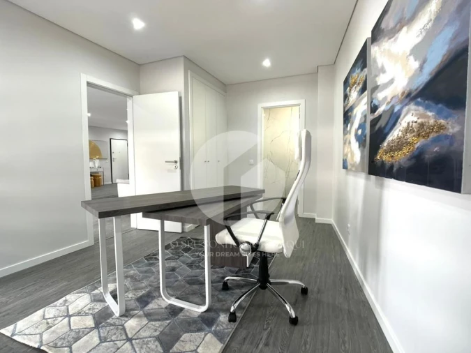 Apartamento T3 para Venda em Quelfes Foto 14