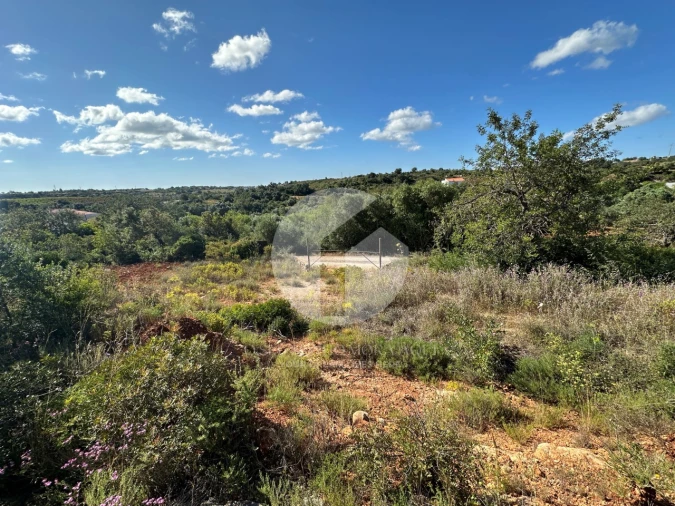 Moradia para Venda em Quelfes Foto 7