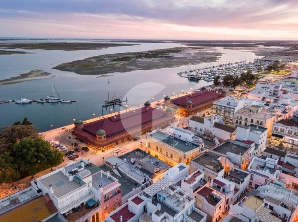 Apartamento T2 para Venda em Quelfes Foto 14