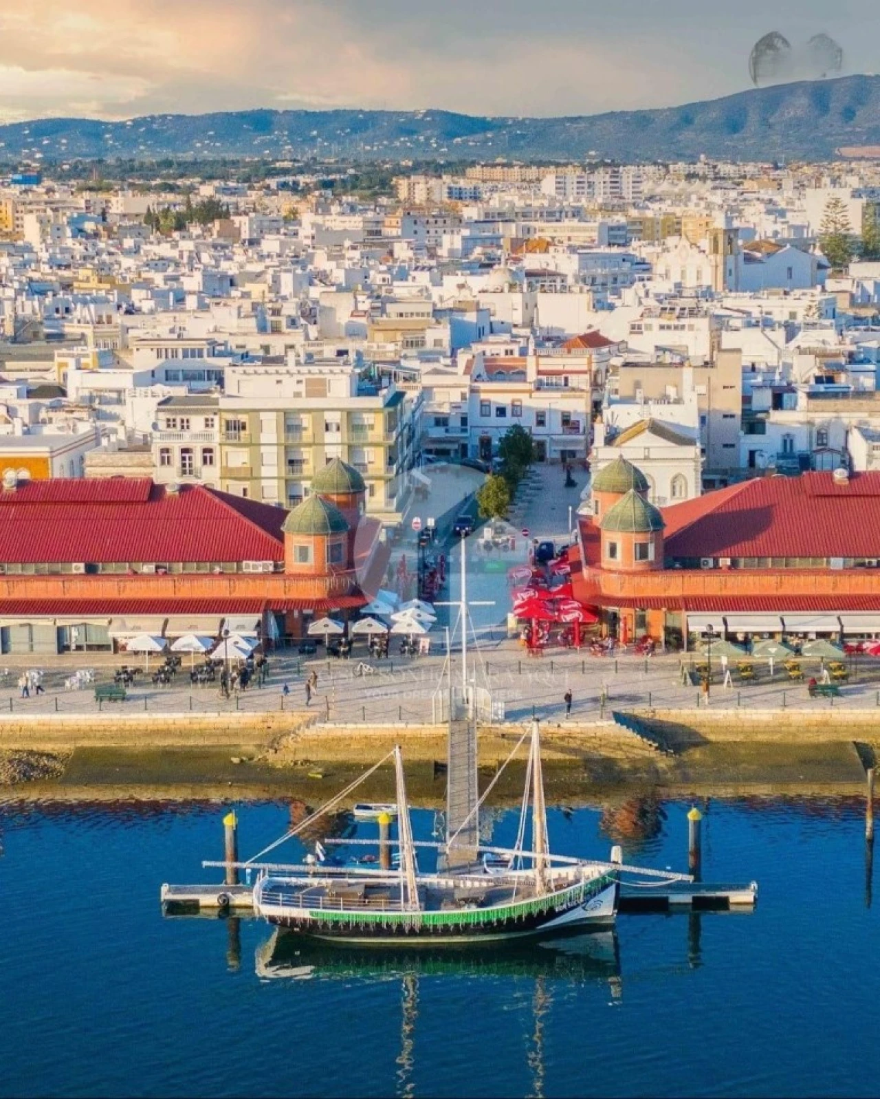 Apartamento T2 para Venda em Quelfes Foto 17