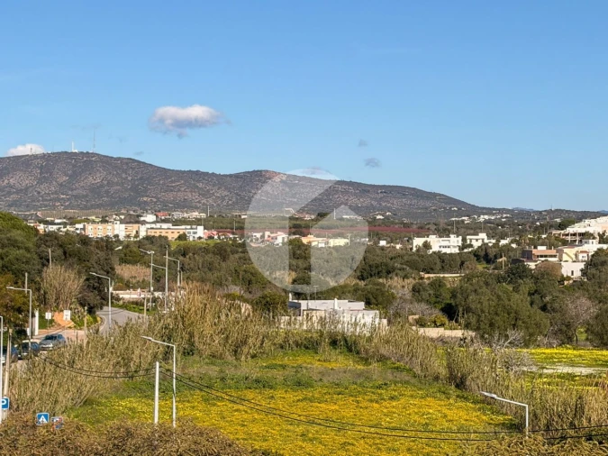 Apartamento T2 para Venda em Quelfes Foto 12