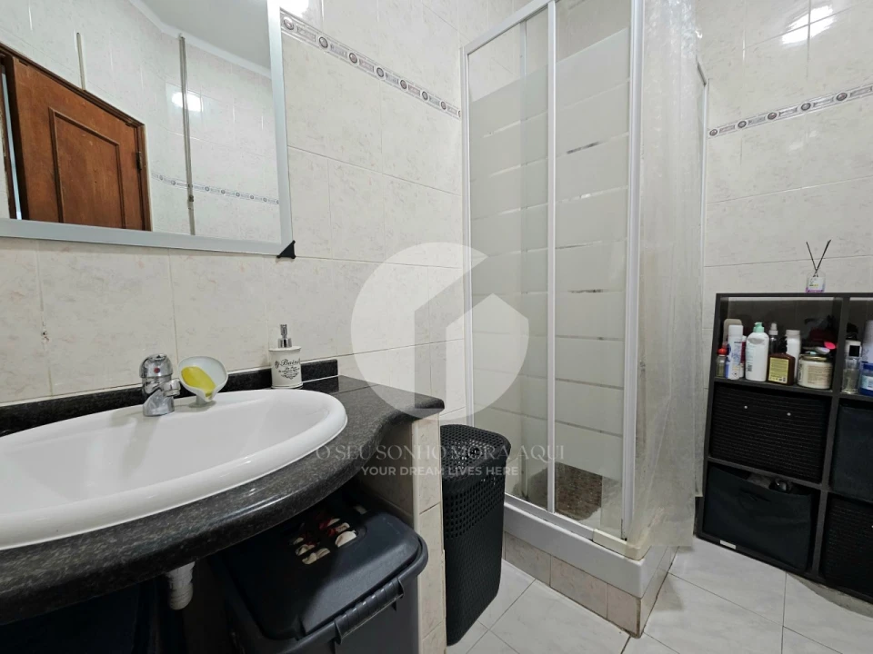 Apartamento T2 para Venda em Olhão Foto 14