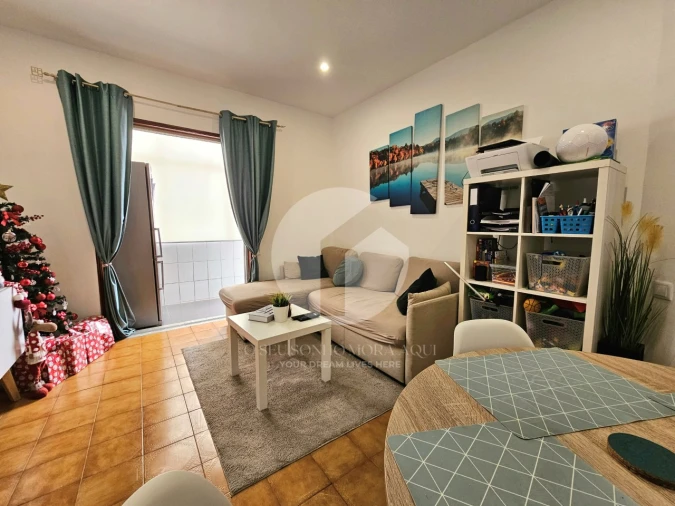 Apartamento T2 para Venda em Olhão Foto 3