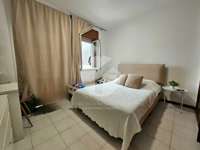 Apartamento T2 para Venda em Olhão Foto 12