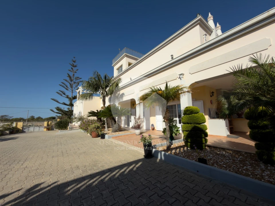 Moradia T5 para Venda em Pechão Foto 3