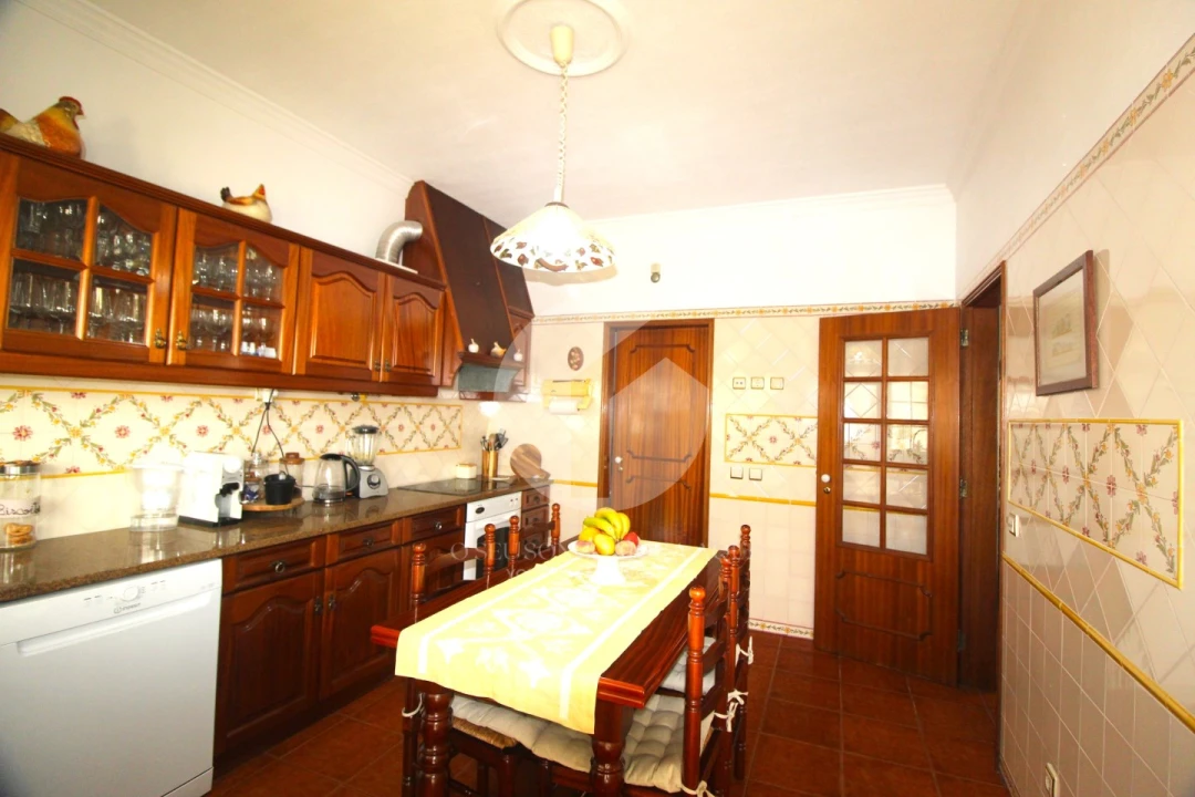 Moradia T3 para Venda em Olhão Foto 11