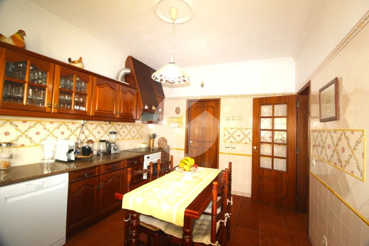 Moradia T3 para Venda em Olhão Foto 11