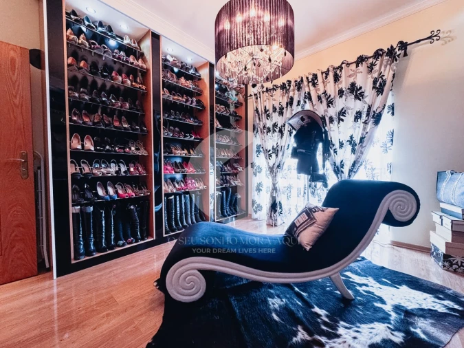 Moradia T4 para Venda em Quelfes Foto 18