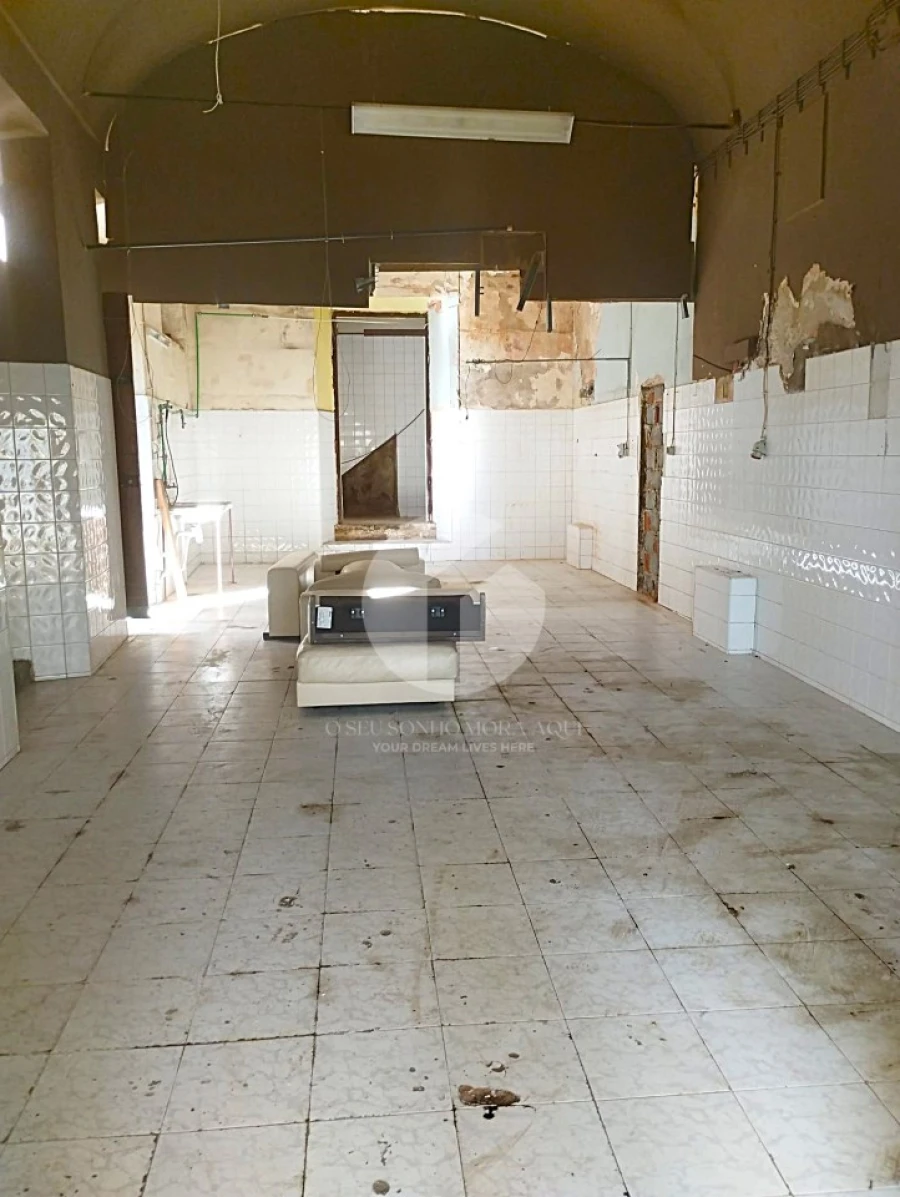 Loja para Venda em Olhão Foto 9