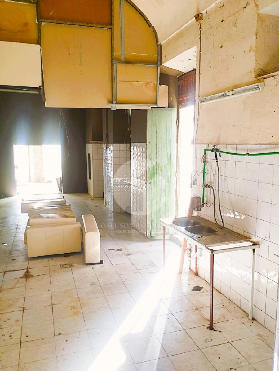 Loja para Venda em Olhão Foto 11