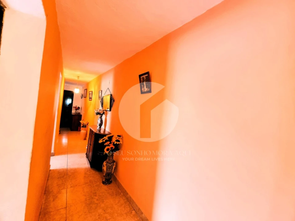 Moradia T2 para Venda em Quelfes Foto 17