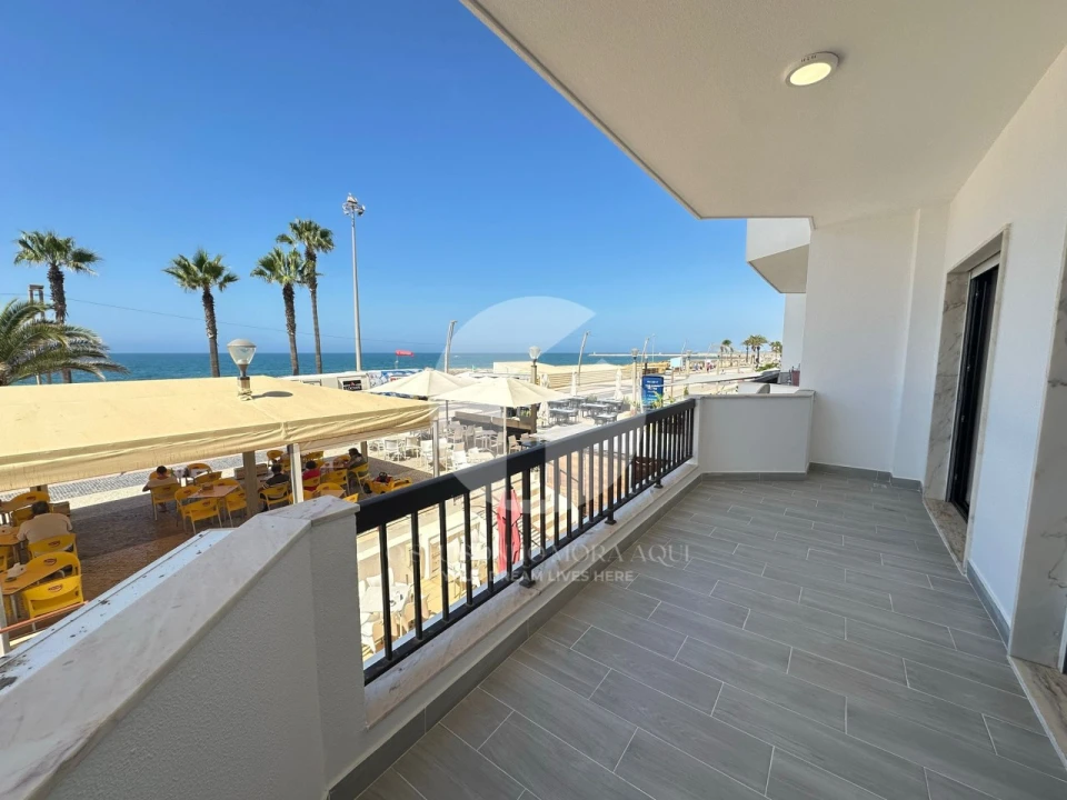 Apartamento T3 para Venda em Quarteira Foto 1