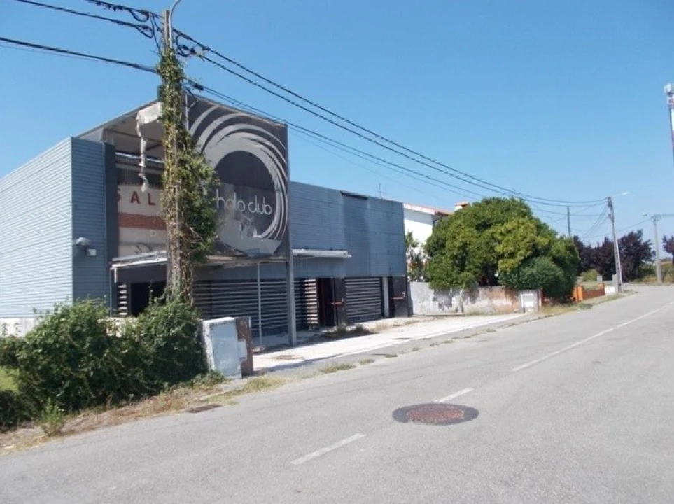 Loja para Venda em Aradas Foto 1