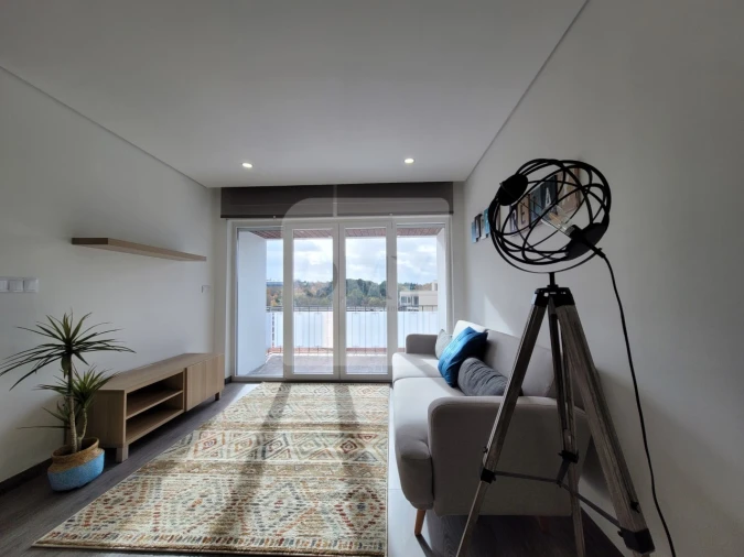 Apartamento T4 para Venda em Nossa Senhora da Conceição, São Pedro e São Dinis Foto 8