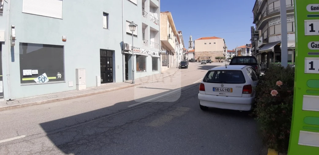 Loja para Venda em Valpaços e Sanfins Foto 23