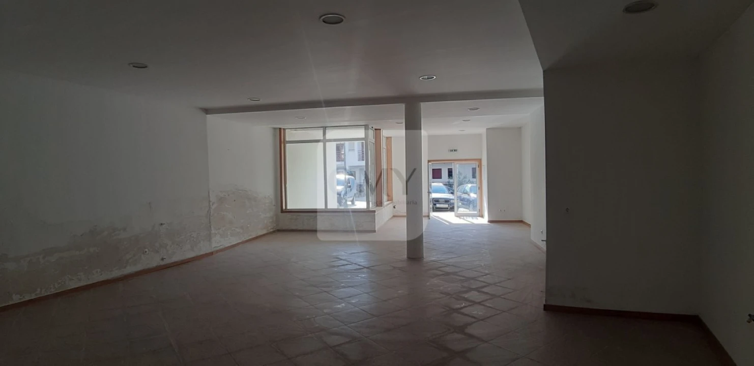 Loja para Venda em Murça Foto 7