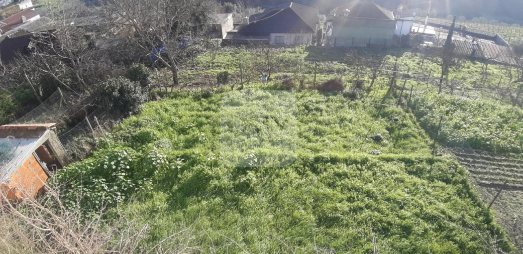 Moradia T3 para Venda em Abaças Foto 4