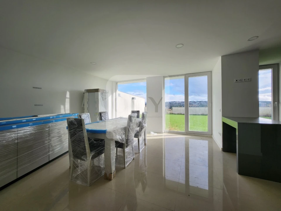 Prédio para Venda em Nossa Senhora da Conceição, São Pedro e São Dinis Foto 8