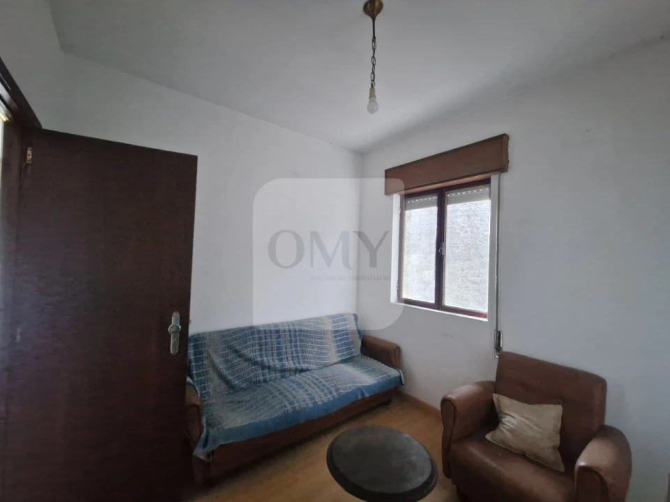 Moradia T2 para Venda em Parada de Cunhos Foto 6