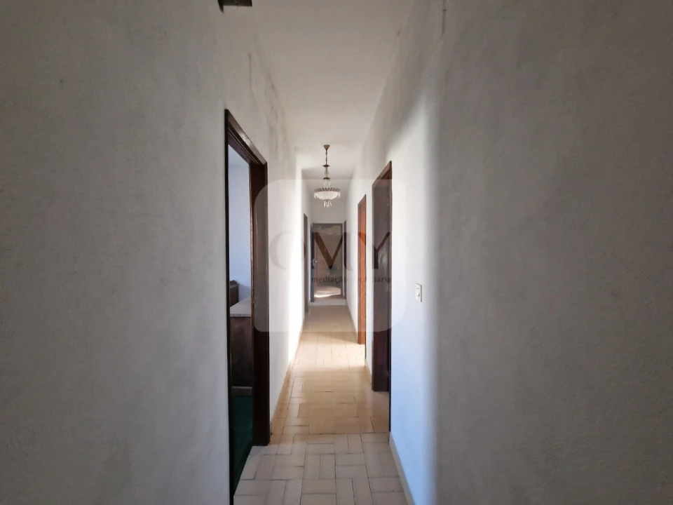 Moradia T2 para Venda em Parada de Cunhos Foto 5