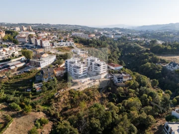 Apartamento T2 para ced. p. contratual em Nossa Senhora da Conceição, São Pedro e São Dinis