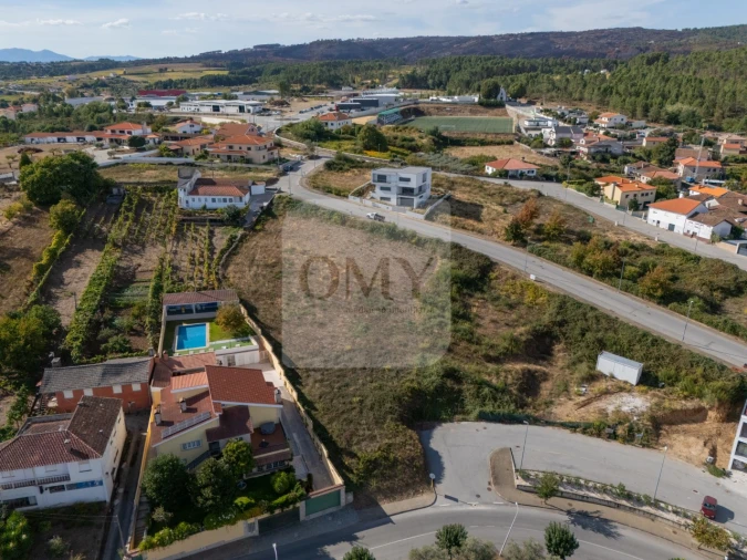 Terreno para Venda em Sabrosa Foto 5