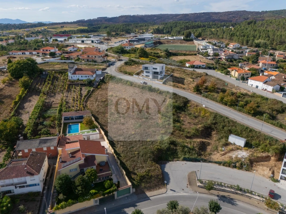 Terreno para Venda em Sabrosa Foto 6